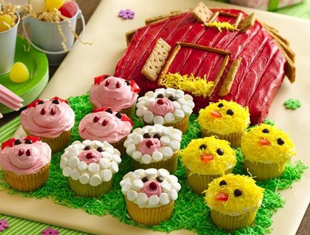 Barn-and-farm-animal-cupcakes