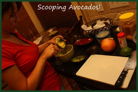 Mexico-Avocados-Scooping-Re